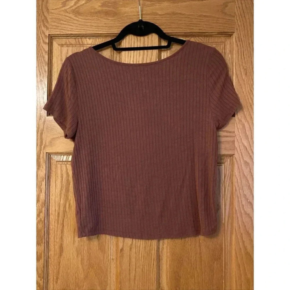 American Eagle Women’s Short Sleeve Ribbed Crop Top sz M Rust Red - Picture 2 of 4